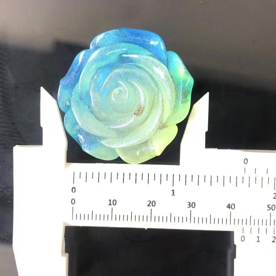 2 RESIN FLOWERS MIX IN LIVE